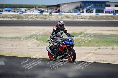 media/Apr-18-2025-TrackDaz (Fri) [[45f5874c44]]/B Group/Session 5 (Turns 5 and 6 - Inside)/